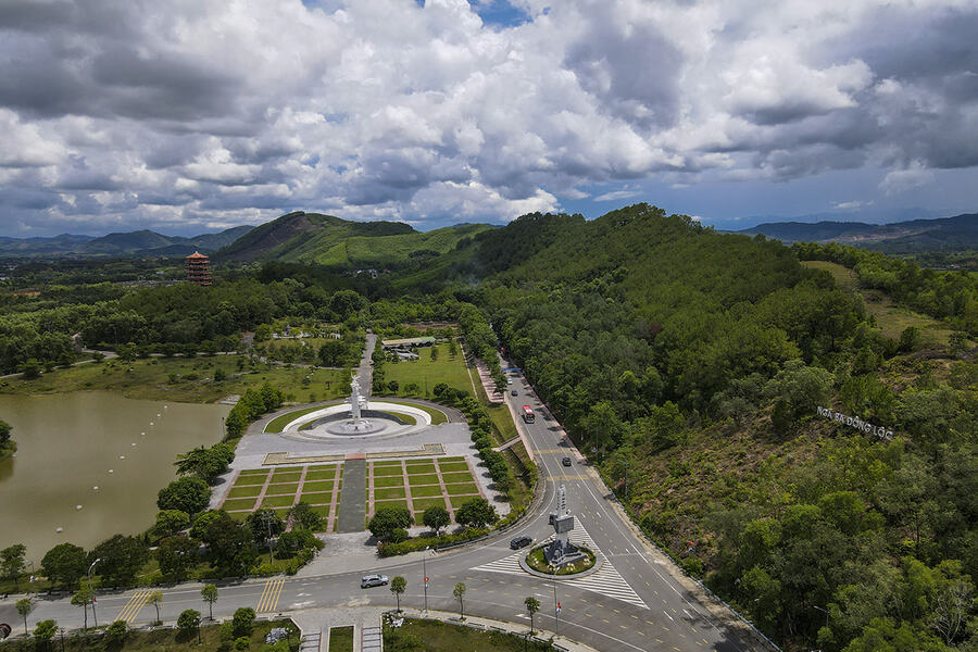 Dong Loc Junction and the memorial site. Photo: Vinh Phuc Newspapers