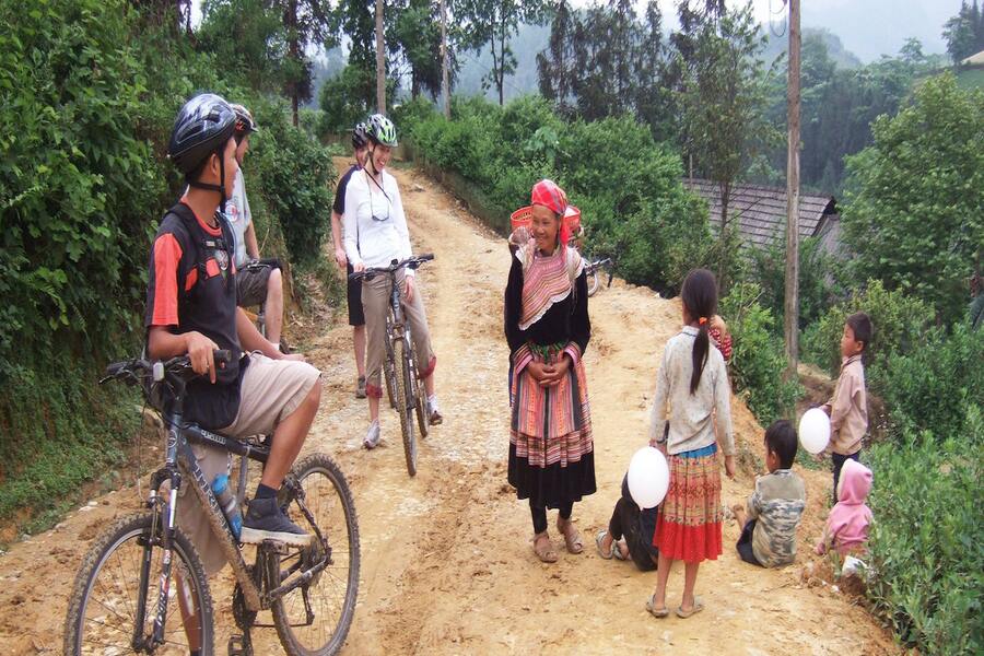 Locals will help you a lot on the journey. Photo: BikeHike Adventures