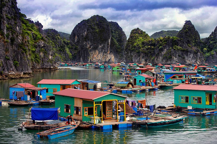 How to visit the fishing villages in Ha Long