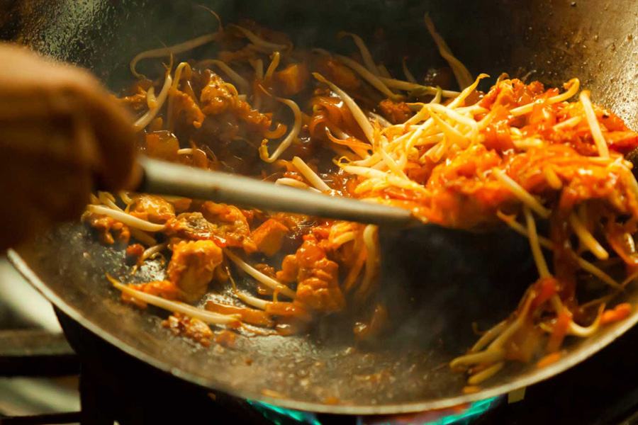 Thai cuisine cooking methods 