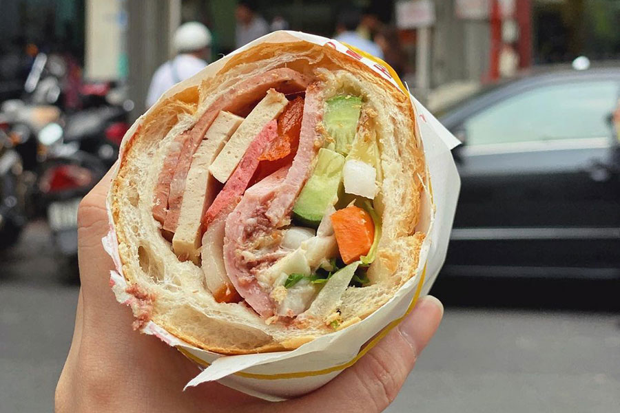 Banh Mi Huynh Hoa