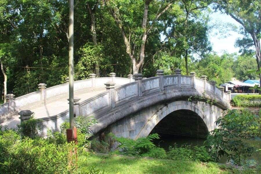 The bridge gets its name from the color