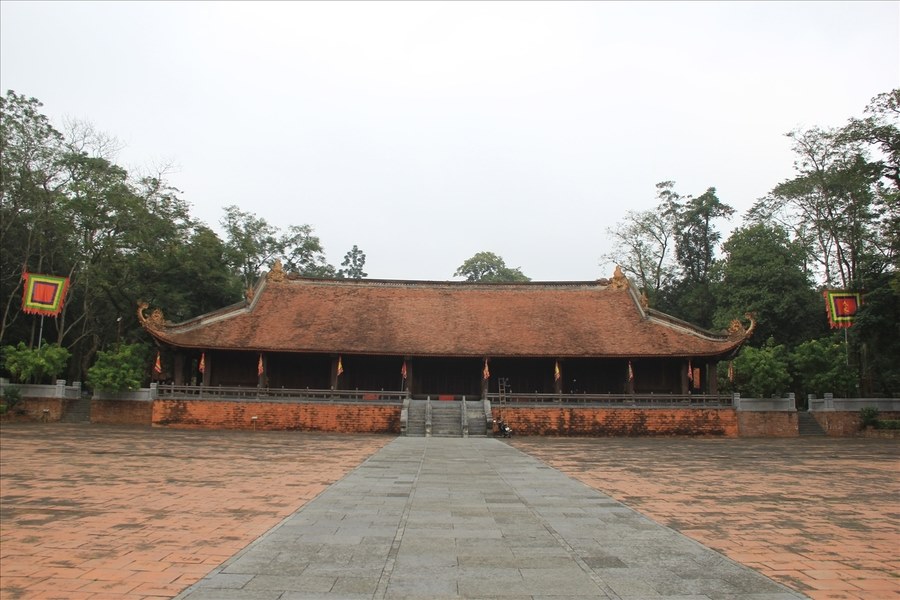 Large Dragon Yard and the Main Palace