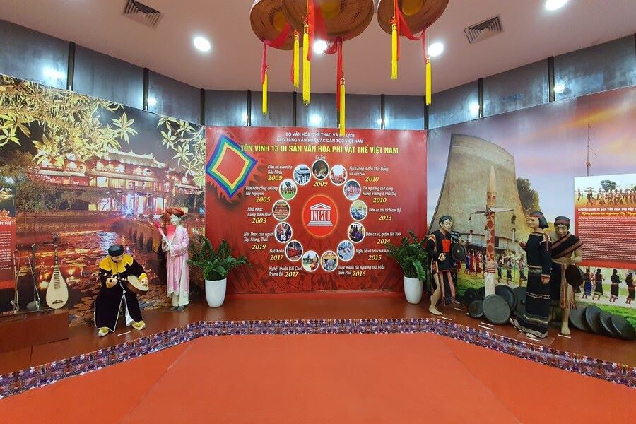 Exhibition honoring Vietnam's intangible cultural heritage