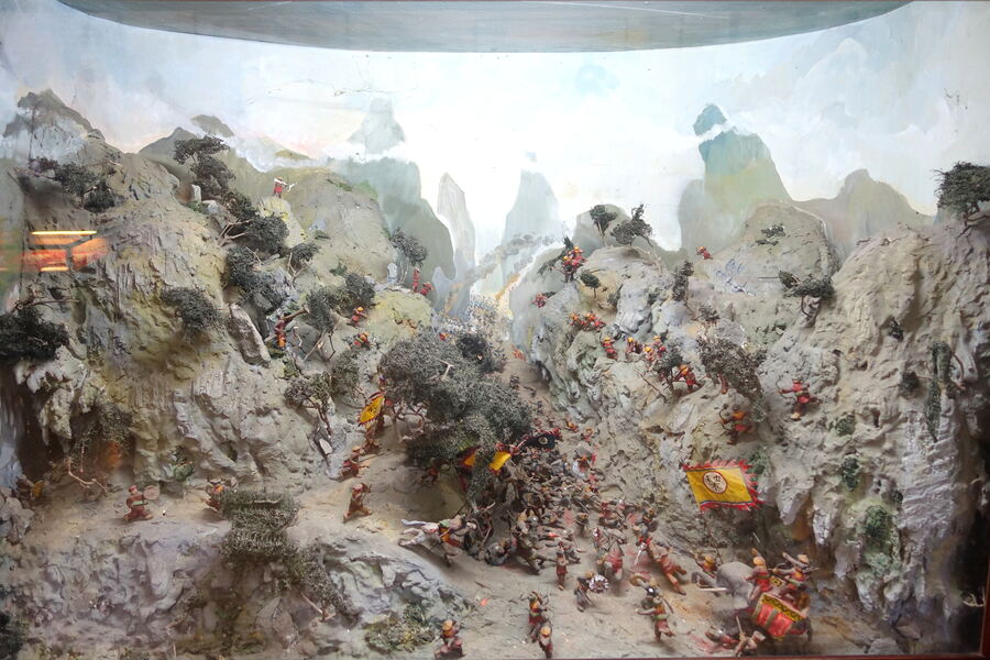 The painting depicts the ambush at Chi Lang Pass