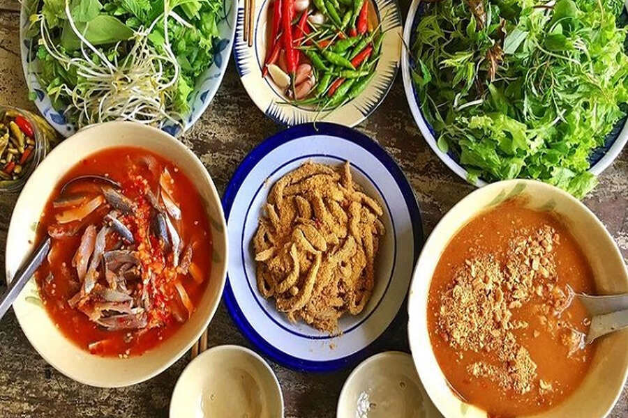 Must try Nam O fish salad when visit Reef 