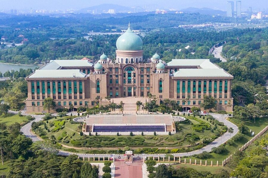 Perdana Putra 