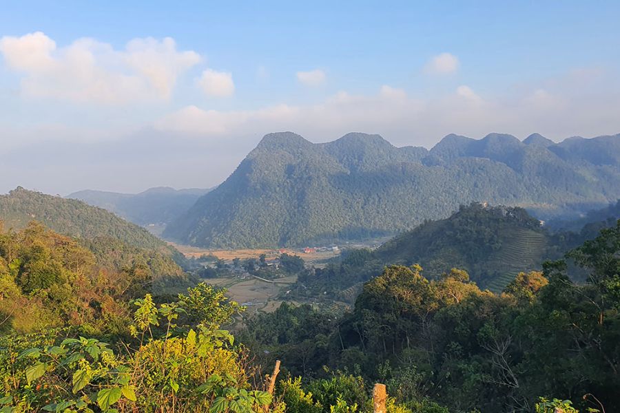 Cloud hunting at Lung Van Valley