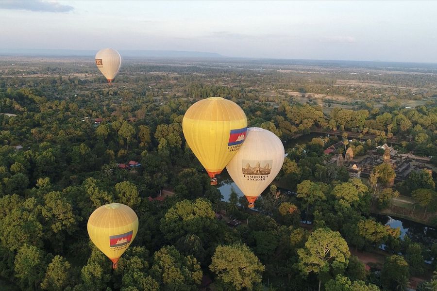 Hot Air Balloon Rides 