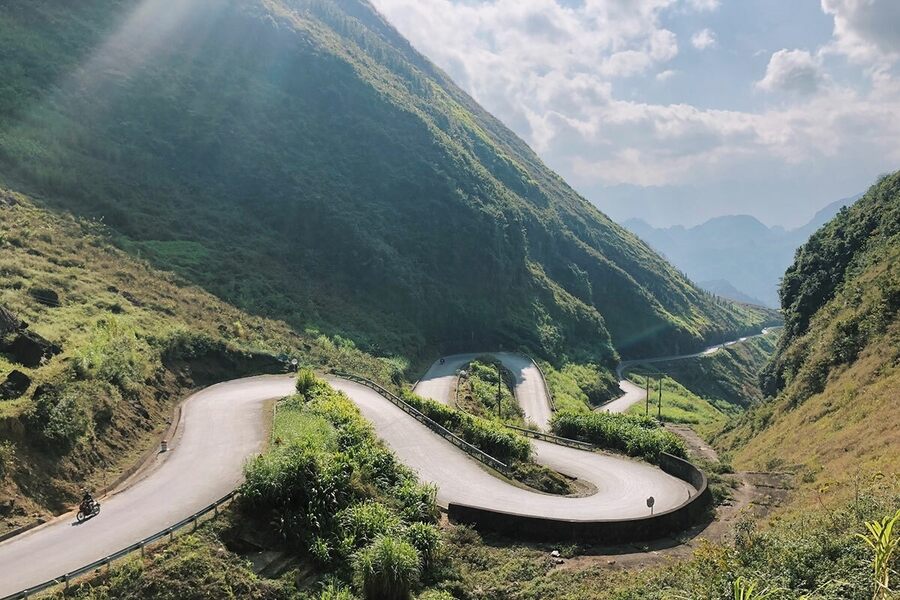 Ha Giang is famous for its mountains and roads. Photo: VnExpress