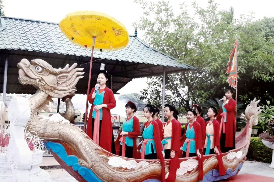 Experiencing Cheo Singing and Its Cultural Heartbeat