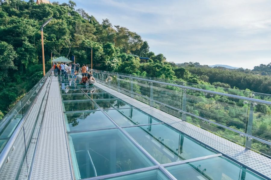 Travel Tips for Visiting Skywalk Aiyerweng