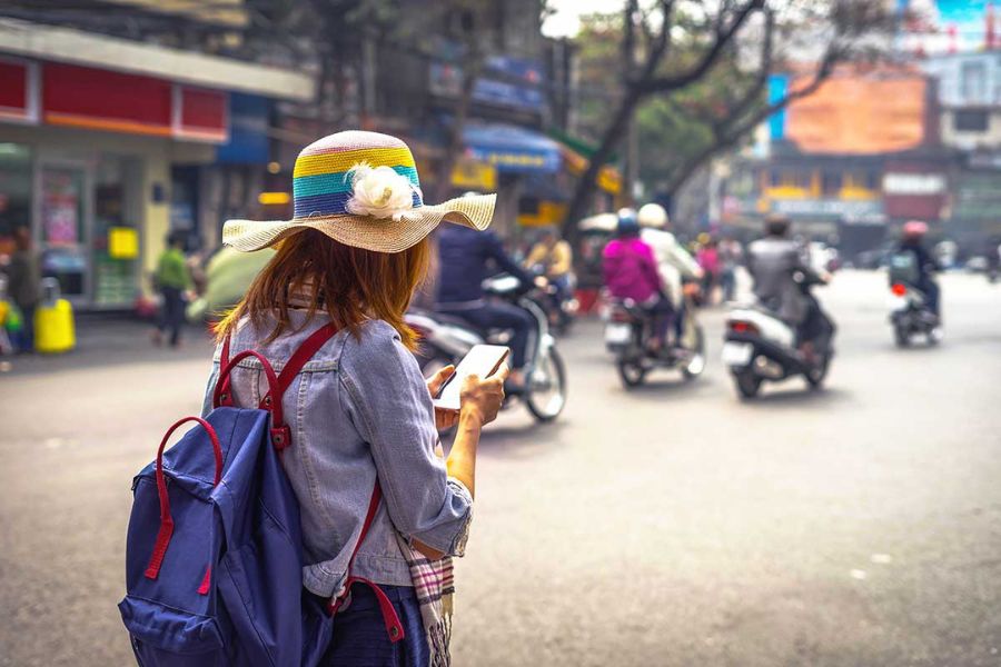 Make your trip easier with certain apps on your phone