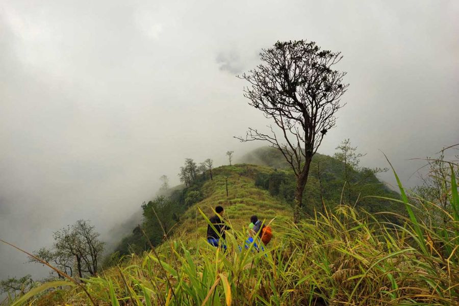 History of Pu Si Luong Peak