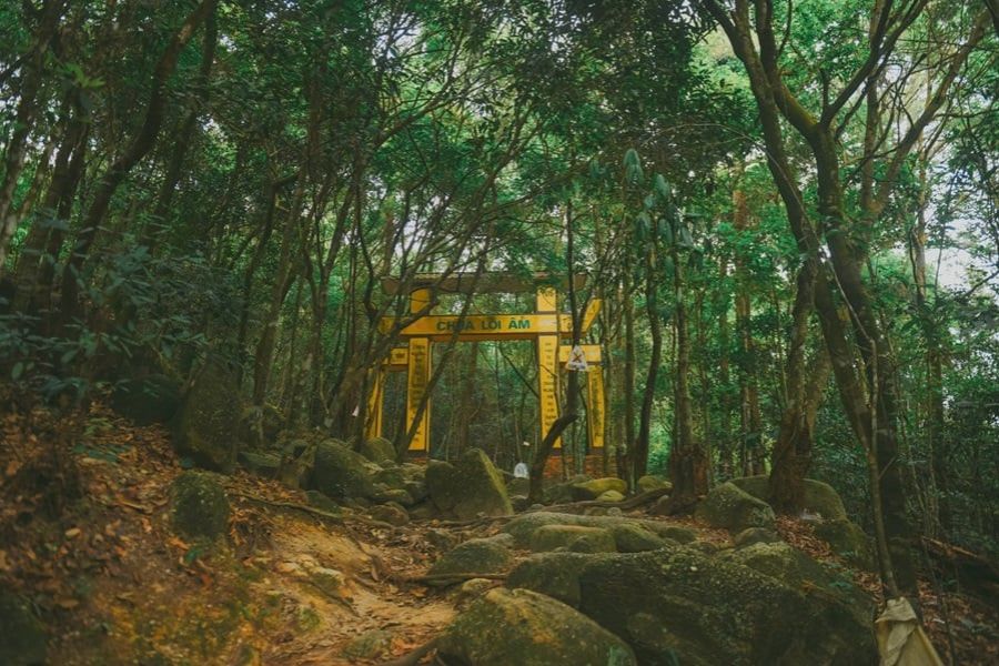 Hiking to the pagoda