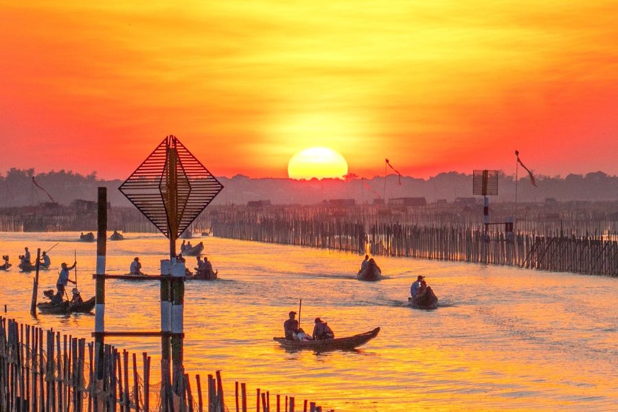 Tam Giang Lagoon near Thuan An Beach