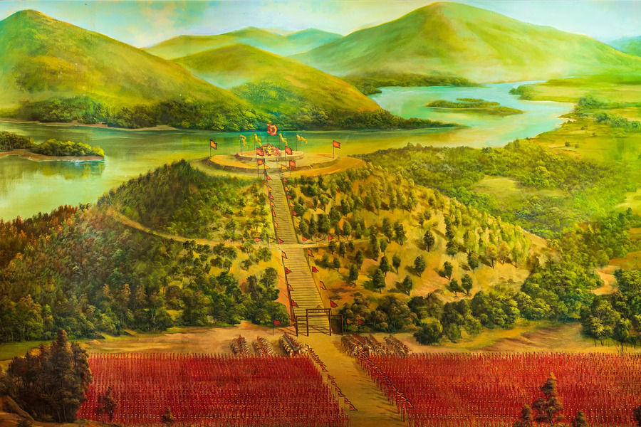 A painting of Nguyen Hue ascending the throne as emperor before marching to fight the Qing army. Photo: Saigoneer