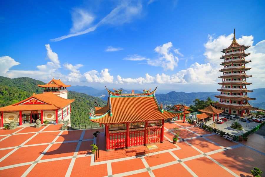 Beautiful Chin Swee Caves Temple