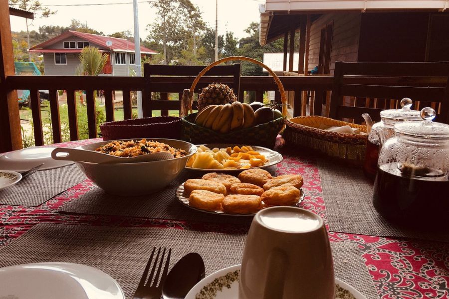 Cozy meal at Bario Asal Longhouse