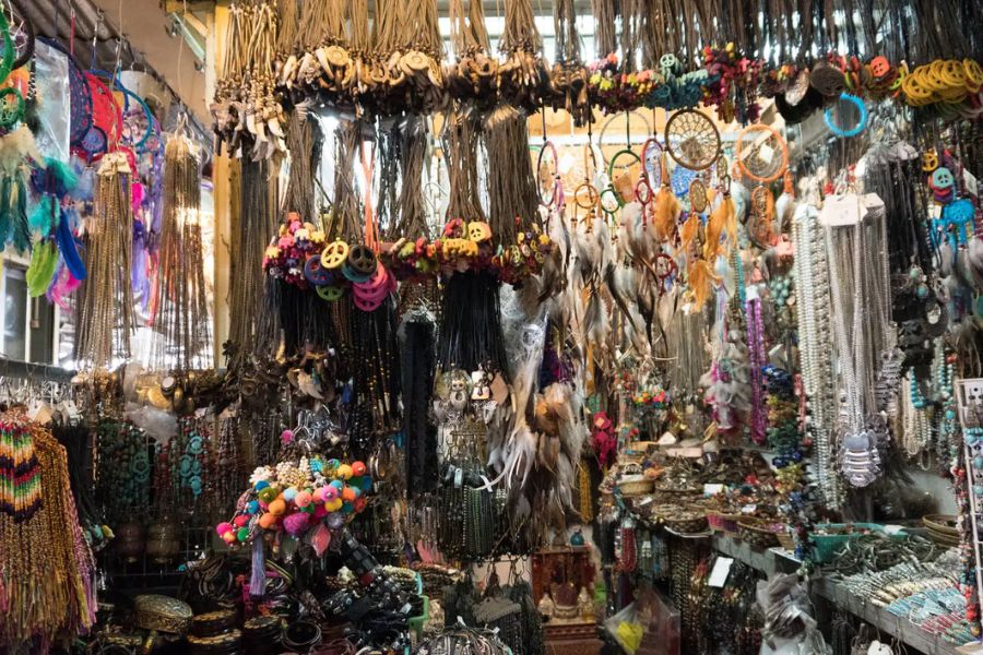 You can find high quality Cambodian local jewelry in Russian Market