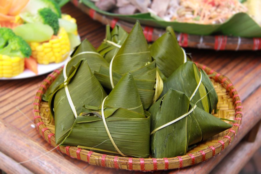 Cooc Mo cake is a specialty of Thai Nguyen