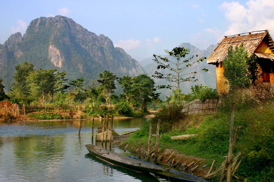 Vang Vieng - the tranquil town of limestone mountains and the river