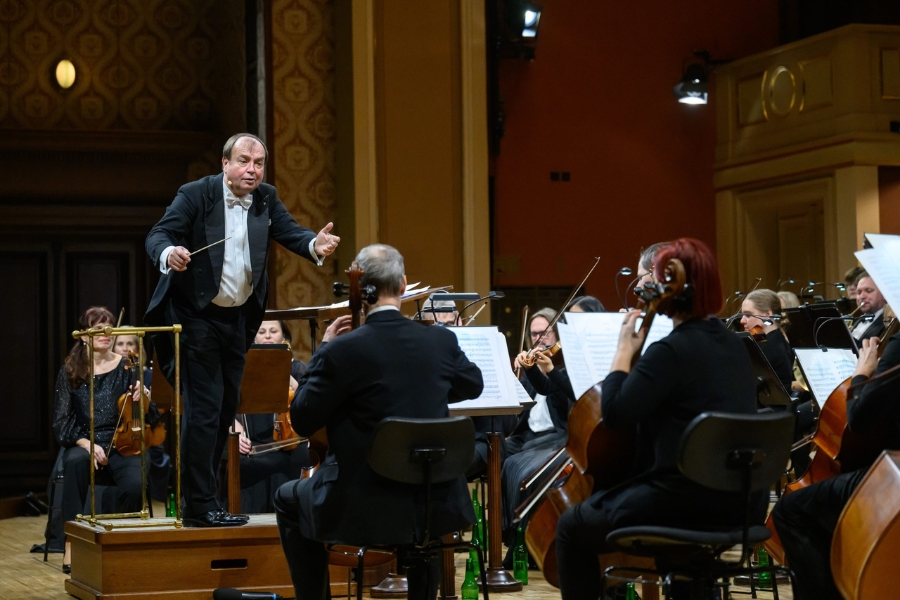 The festival concludes with a night of classical symphony