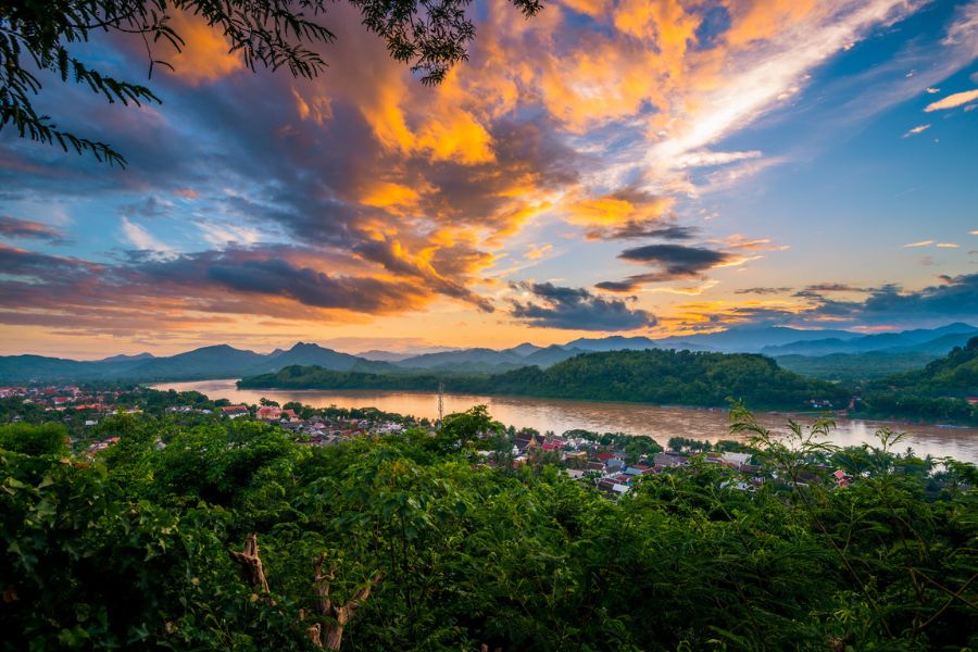Panoramic view of Mekong river from Mount Phousi