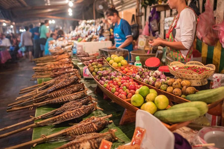Visit Luang Prabang night market