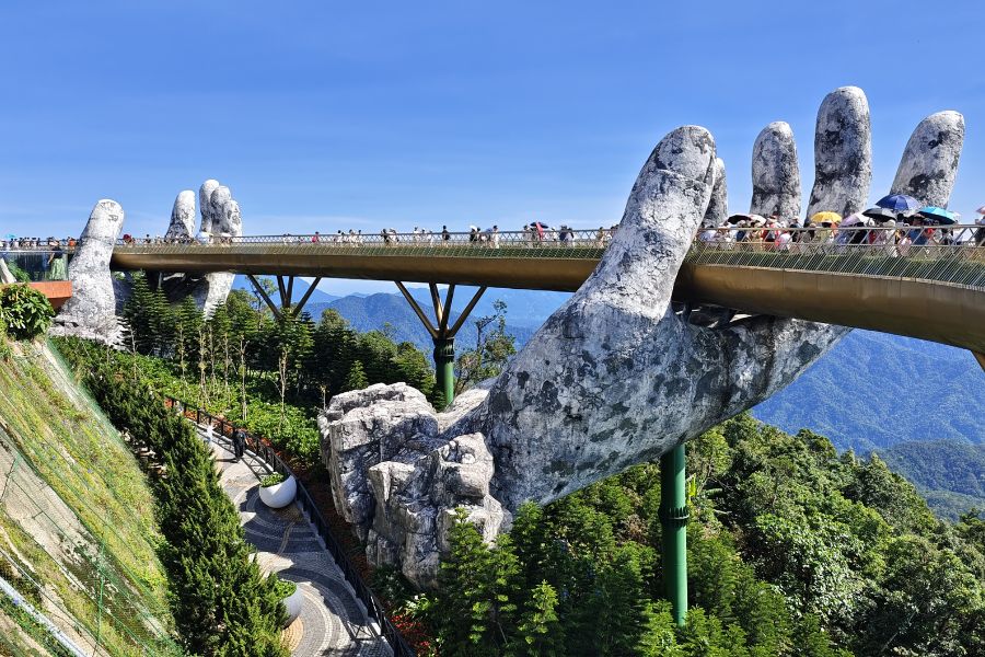 Story behind the Golden Bridge