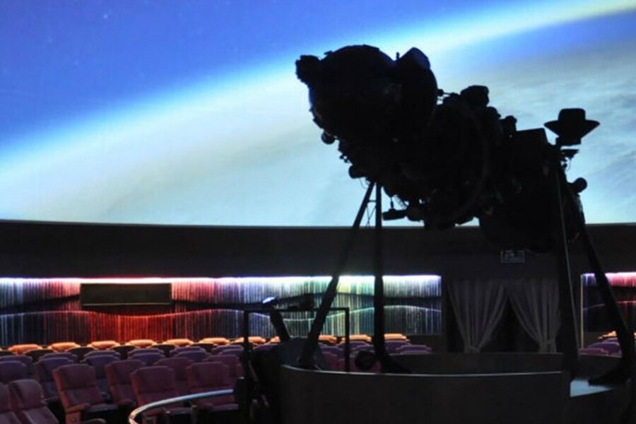 Stargazing Experience in Bangkok Planetarium