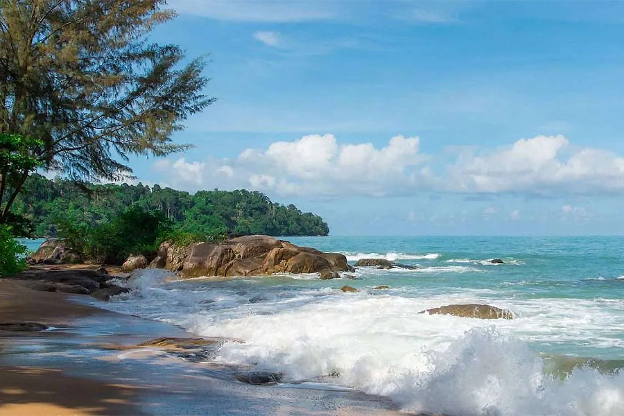 Nang Thong Beach