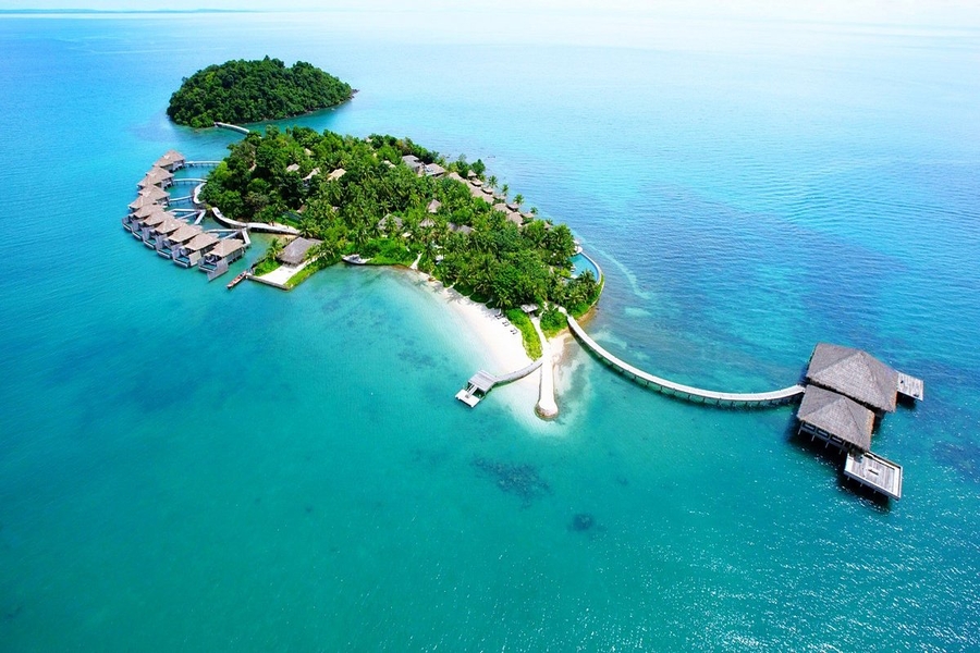 The picturesque beauty of Koh Rong Island in the middle of the ocean. Source: Tripadvisor