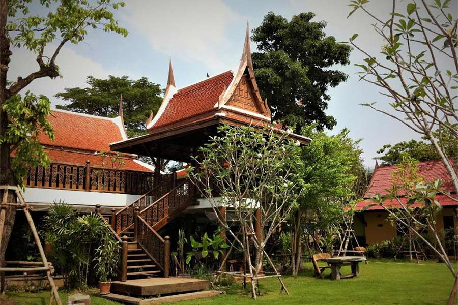 Baan Aowthai Bungalow