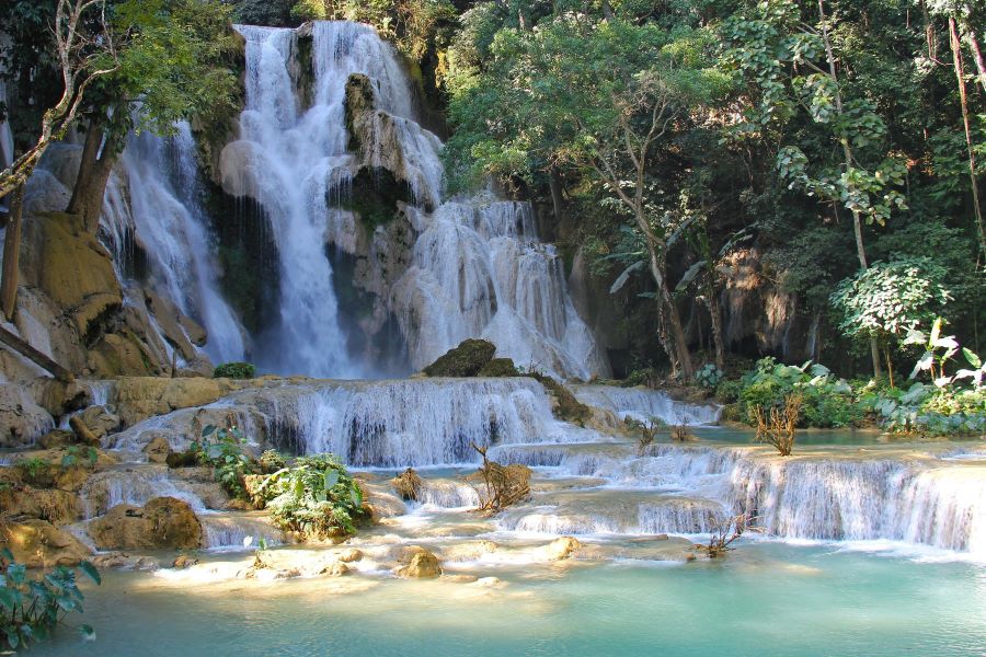 Come to Kuang Si Falls with a Laos tour operator for the best experience