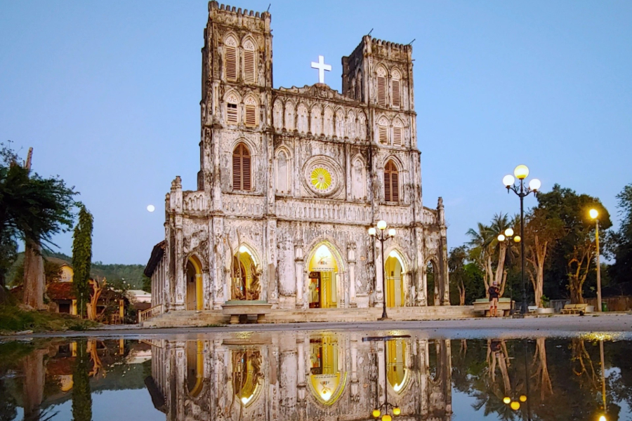 This is a priceless heritage of the church and also the country's culture. Source: Migo