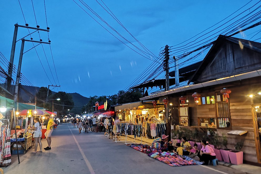 Pai Walking Street 