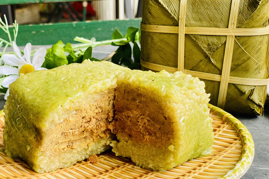 Tet Holiday in Hanoi: Chung cake