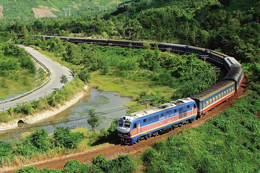Railway network connect major cities in Vietnam
