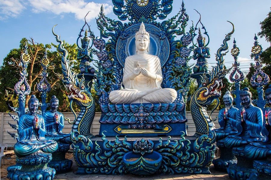 Top highlights in Wat Rong Suea Ten