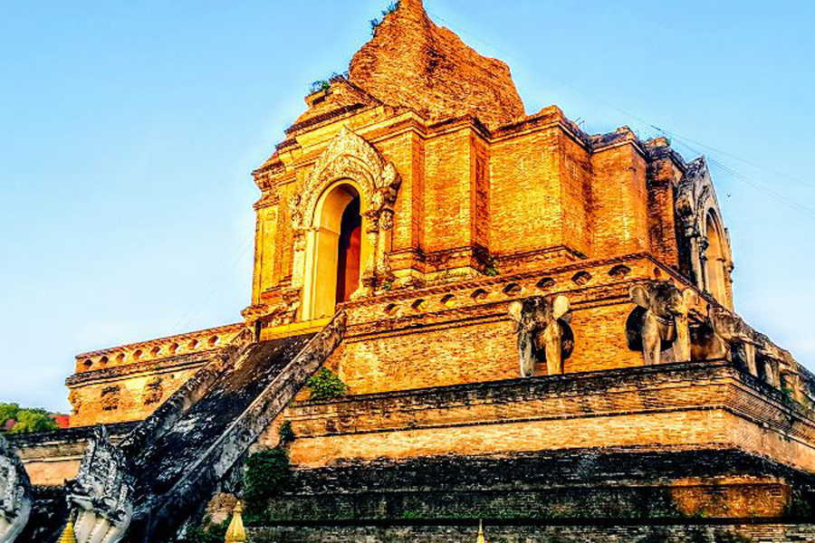 Wat Chedi Luang temple in Chiang Mai