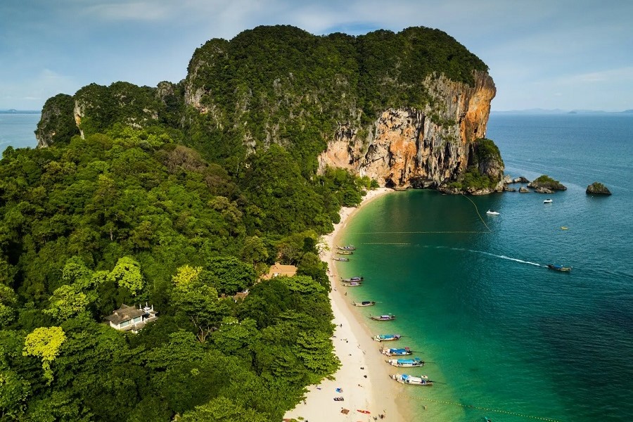 Thailand is a charming place for tourists