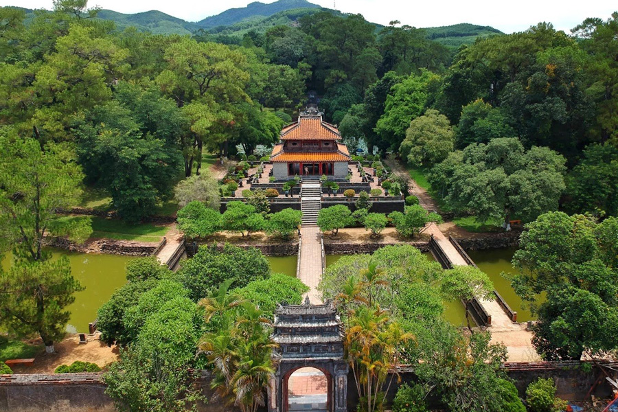 History of Minh Mang tomb 