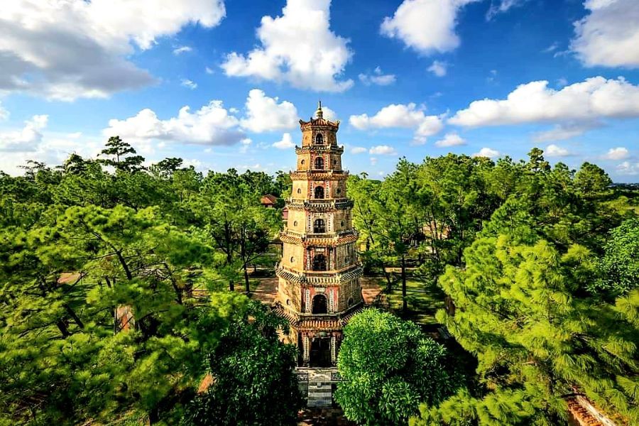  Thien Mu Pagoda