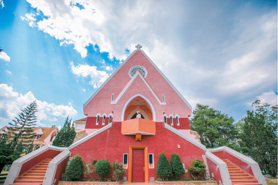 A Touch of French Architecture Amidst the Highland City