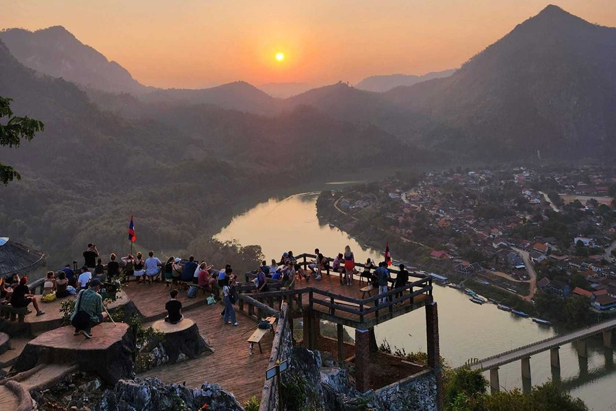 Nong Khiaw
