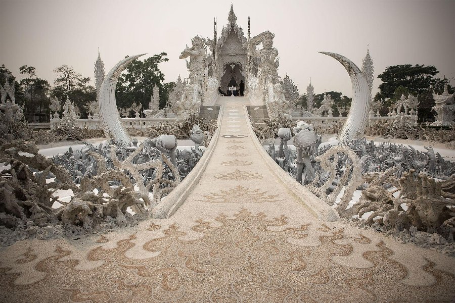 The White temple in Chiang Rai