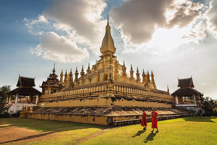 Laos currency: Come to Asia King Travel