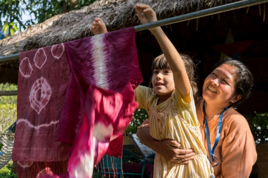 Laos people are so welcoming with kids 
