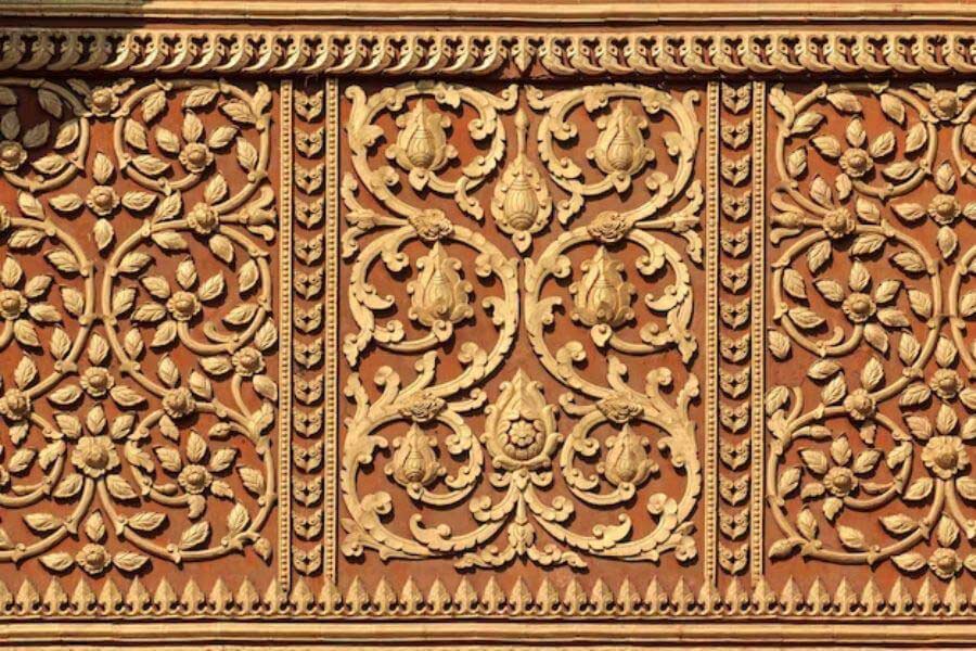 Laos' National Culture - Lacquerware and Woodcarvin